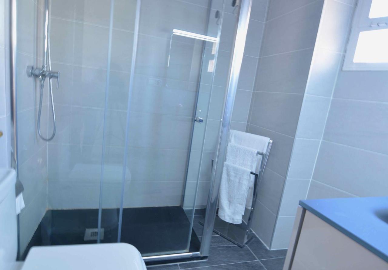 Reus Bedrooms 2 habitaciones con baño privado y cocina compartida Exterior foto